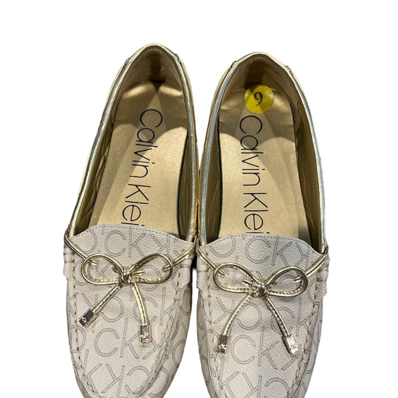 NWOT. Calvin Klein shoes. - Picture 3 of 6